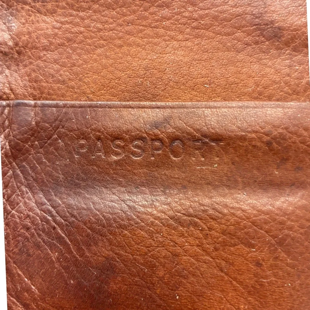 Fossil Passport Wallet OS Brown Leather Bifold Travel Organizer Zipper Pocket